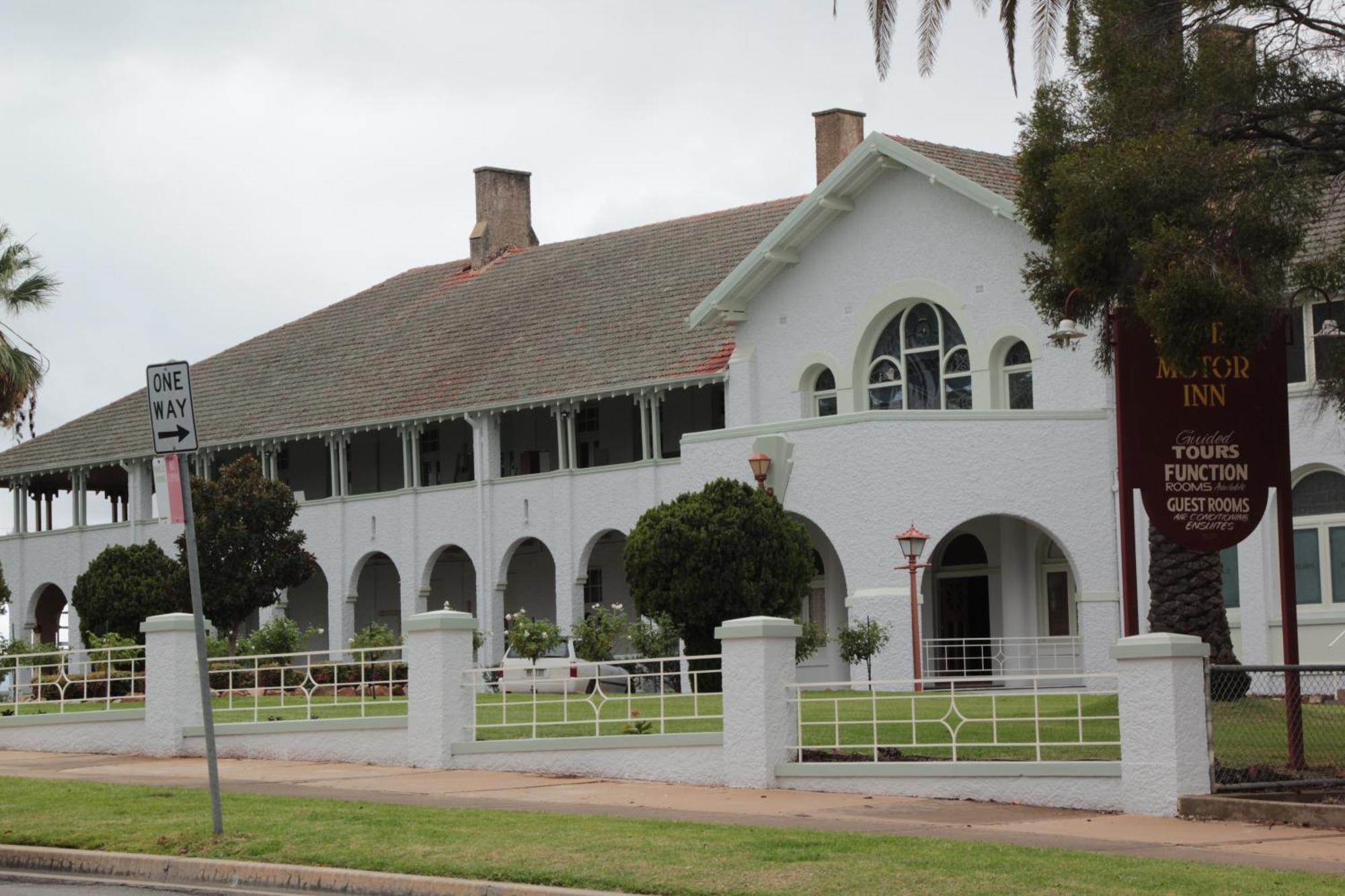 历史水力汽车旅馆 Leeton 外观 照片